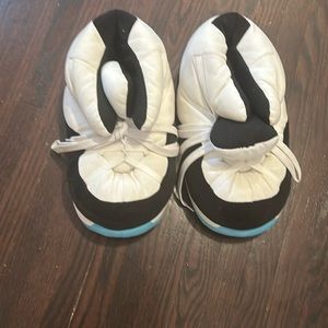 Banned good slippers